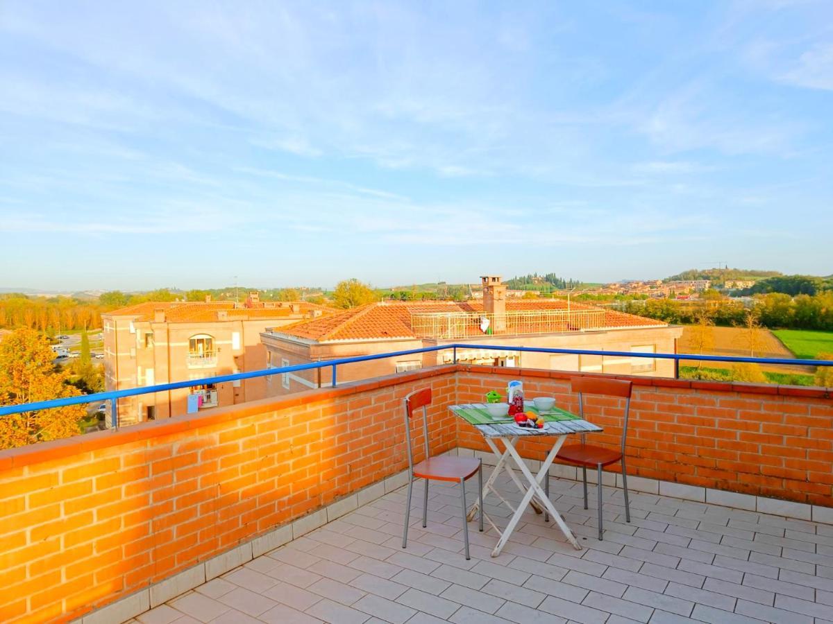 Siena Appartamento Con Splendido Terrazzo Presciano Kültér fotó